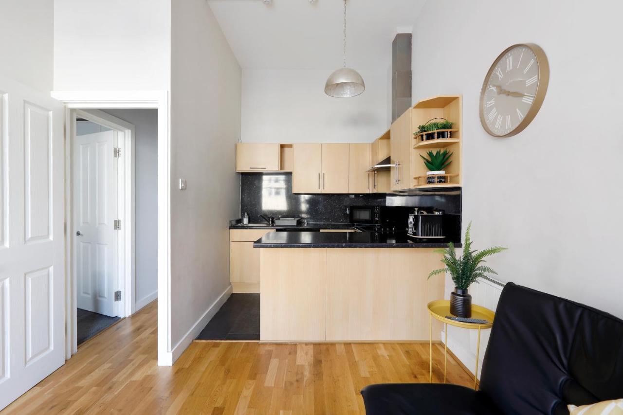 Great 2 Bedroom Apt By The Beach And Town Hove Extérieur photo